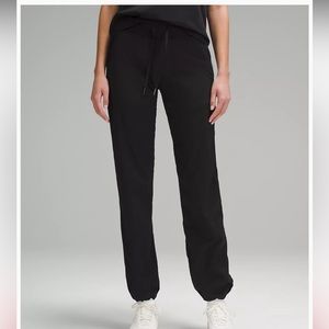 Dance Studio Mid-Rise Pants Sz 8 Black